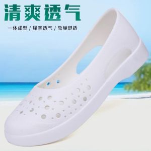 [Free Shipping] New plastic sandals for women summer waterproof hollowed-out breathable thick-soled soft-bottom clogs wear-resistant non-slip shoes mom sandals