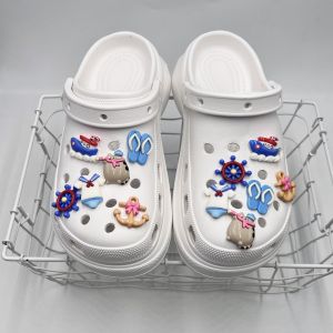12ชิ้น/เซ็ต Crocs Jibbilz อุปกรณ์รองเท้ามีเสน่ห์การ์ตูนสไตล์มหาสมุทรตกแต่ง3D หัวเข็มขัดแบบถอดได้สำหรับ Crocs