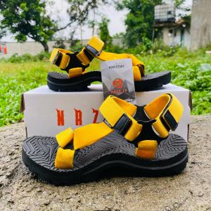 Sandal Gunung Pria Nazu Tali Merah Sandal Outdoor Pria Wanita Elegan
