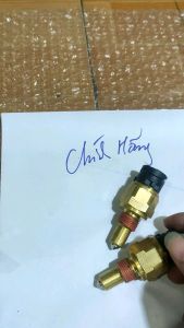 HÀNG SỊN. Công tắc số 0068DS-1 ren 18/27 2 chân giắc. Công tắc số MO xe dongfeng chenglong 0068DS-1 công tắc cảm biến hộp số FAST xe tải trung quốc. . . VIE PARTS