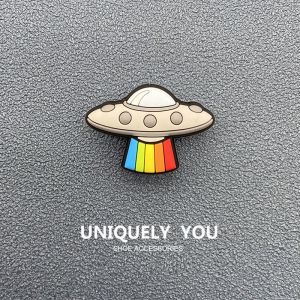 Jibbitz cross charms ใหม่ ตัวติดรองเท้า ลายการ์ตูน แฟชั่น อุปกรณ์เสริม สําหรับตกแต่งเครื่องบิน จิ๊บบิท ตัวติดรองเท้า cross