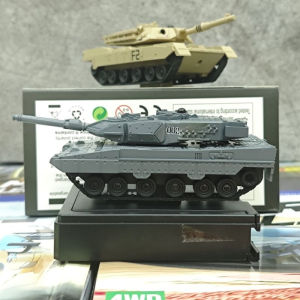 Xe tăng điều khiển mini chiến đấu Leopard V3 777-584 có tia hông ngoại giả lập có âm thanh và xoay tháp