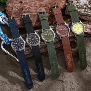 BETTERFORM Dây đeo vải canvas Đồng hồ nam Canvas Lịch Hiển thị ngày tháng. Đồng hồ dây nylon Đơn giản. Thiết kế đơn giản. Đồng hồ thời trang kiểu dáng thường ngày. Dành cho nam giới.
