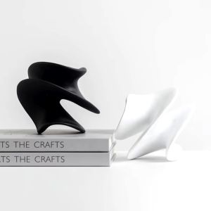 Sculpture ของตกแต่งสไตล์มินิมอล ของตกแต่งบ้าน พร็อพตกแต่ง พร็อพแต่งบ้าน ตกแต่งคอนโด พร้อมส่งจาก กทม