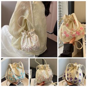 CUTE DIY Ethnic Style Hanfu Drawstring Bag Chinese Shoulder Bag Embroidery Flower Handbag Elegant Hanfu Accessories Floral Bucket Bag Ladies/Girls