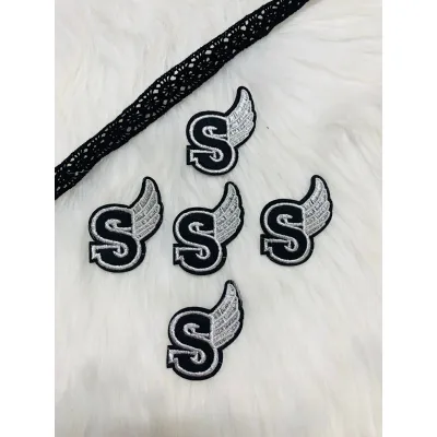 Patch Sticker dánủimay lên quần áo họa tiết dễ thương