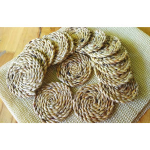 ที่รองแก้วผักตบชวา ขนาด 7- 8-8.5 cm.