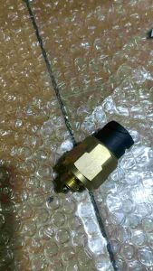 Công tắc số lùi 0068DS ren 14 2 chân giắc / công tắc cảm biến cho hộp số xe tải trung quốc...VIE PARTS