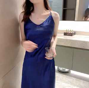 BuuBee 054 ชุดนอนกระโปรงสายเดี่ยวไขว้หลัง มีสม็อกหลัง ผ้าซาตินนิ่มๆลื่นๆ ใส่สบายไม่ร้อน **ไม่มีฟองน้ำ (สินค้าพร้อมส่ง)