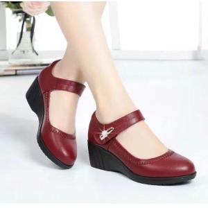 [Free Shipping] 2026 Summer New Collection: Stylish Low-Cut Buckle-Strap Durable And Non-Slip Wedge Heels For Middle-Aged And Elderly Women Perfect For Pairing With Dresses