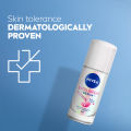 NIVEA Deodorant Extra Brightening Serum Antiperspirant Roll-On with Vitamin C, 40ml. 