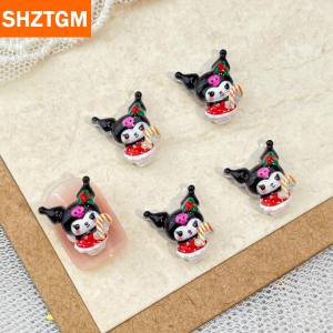 [COD] SHZTGM 20ชิ้นเครื่องรางเล็บลายคริสต์มาสน่ารัก Hello Kitty Kuromi ตกแต่งเล็บศิลปะเรซิ่นการ์ตูนอุปกรณ์ทำเล็บอุปกรณ์ DIY