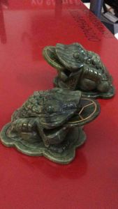 Thiềm Thừ cóc ngậm tiền đá spentin đồng tiền xoay