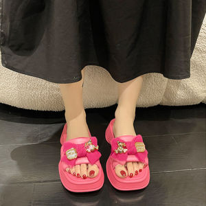 Xishop NEW รองเท้าสำหรับผู้หญิง แฟชั่นแบบสวม ตกแต่งน้องโบว์ด้านหน้า มี 4 สี โทนหวานเจี๊ยบ สาวแบ๊ว สาวเปรี้ยว แมทซ์ได้ ต้องรีบจัดรุ่นนี้เลยน้าาา