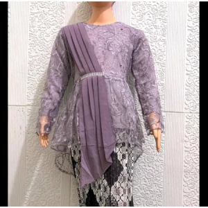 Setelan Dan Atasan Baju Kebaya Anak Perempuan Bahan Brukat Tile Bordir Mutiara Set Rok Plisket Batik Anak / Kebaya Wisuda TK SD SMP Modern / Kebaya Hari Kartini / Kebaya Pesta Natal Imlek ( Ceruty Anak Tile ) Umur 3-12 Tahun