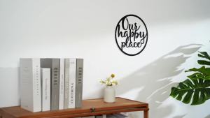 Our Happy Place Metal Wall Sign Metal Hanging Art Outdoor Plaque Wall Decor Lettering Home Sign for Home Living Room Bedroom Kitchen Shop and More(Classic StyleBlack)