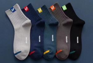 Bella 【จัดส่งในท้องถิ่นในประเทศไทย】ถุงเท้ายาวผู้ชาย ✨ เนื้อผ้าฝ้าย100% นุ่มสบาย | สำหรับฤดูหนาว-ใบไม้ร่วง | ระบายอากาศดี ใส่ได้ทั้งงานและออกกำลังกาย