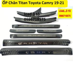 Ốp Bậc Cửa Nẹp Bước Chân Trong Ngoài Xe Toyota Camry 2023-2019 Chất Liệu Titan Cao Cấp Chữ Bóng Camry