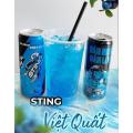 Nước tăng lực STING cú hích hương vị việt quất lon 320ml. 