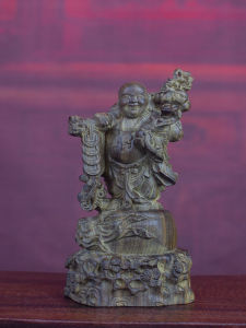 Đồ Trang Trí Tượng Phật Di Lặc Chạm Khắc Gỗ Thủ Công Trầm Hương Indonesia