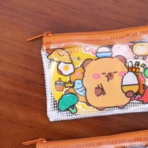 Beg Syiling Mini PVC Kartun Capybara Comel Beg Simpanan Kanak Kanak Pelajar Mudah Alih Gincu Barang Kecil Cute Capybara Mini PVC Coin Purse Cartoon Kids Zipper Pouch Portable Storage Bag Students Lipstick Small Items 可爱卡皮巴拉零钱包儿童PVC迷你便携收纳袋学生卡通水豚口红小包 H123