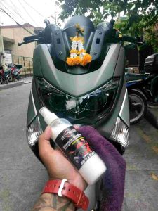 Magic Gatas/Car Shampoo & Engine Degreaser