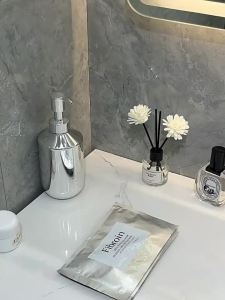 New hair dryer storage rack without punching holes bathroom wall mounted bracket hair dryer bathroom duct storage artifact