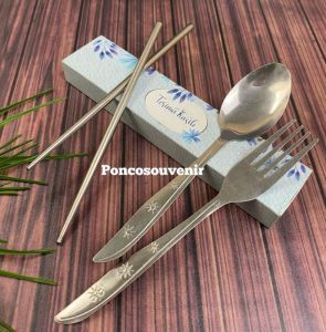 50 Set Sendok Set Stainless Lancip Kemasan Box Slorok Motif
