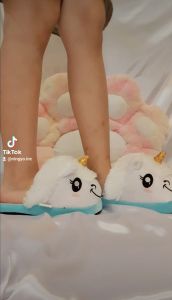 SANDAL BONEKA KARAKTER HELLO KITTY UNICORN TOTORO PANDA FLIP FLOP KAMAR RUMAH ANTI SLIP