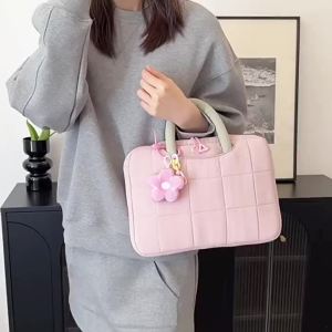 2026 New style womens bag simple solid color flat handbag for girls to use when going out and commuting 14 Inch Laptop Bag