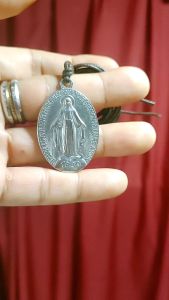 Medallia Milagrosa Silver Metal Pendant Necklace 1.12X1.75 in