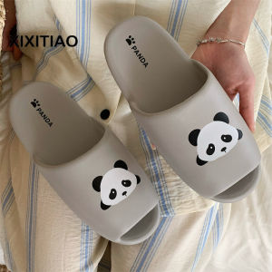 Xixitiao Dép xăng đan một chữ 2025 Phong Cách Mới Dép Lê nhẹ nhẹ đi trong phòng tắm đôi trung tính mùa hè gấu trúc vui nhộn chống trượt phong cách nữ tính