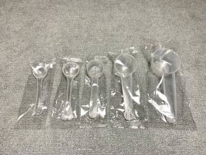 (ทนทาน) ช้อนตวงกรัม ช้อนตวง 1 กรัม ช้อนตวง 3 กรัม ช้อนตวง 5 กรัม ช้อนตวง 10 กรัม ช้อนตวง 15 กรัม ช้อนทนความร้อน ช้อนทนความเย็น เข้าตู้เย็นได้