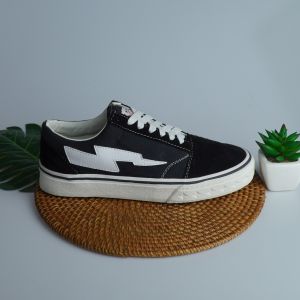 SEPATU SNEAKERS PRIA WANITA HITAM PUTIH COWO KEREN BUAT GAYA SEPATU WANITA TERBARU SEPATU SNEAKER WANITA CANVAS AUTHENTIK OTENTIK SLOP SEPATU SEKOLAH SEPATU KEREN SEPATU KULIAH SEPATU PRIA KEREN LAKI LAKI CEWEK DEWASA BRAND LOKAL AKNA JAVASTORE