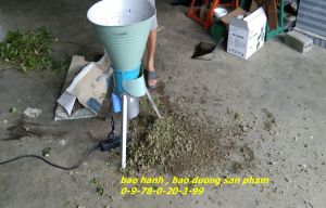 Máy băm rau bèo Trọng lượng máy nhỏ nhẹ rất dễ dàng di chuyển