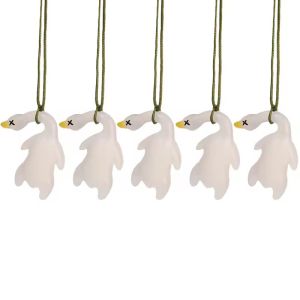 10ชิ้นจี้ห้อยรถยนต์เนื้อย่างเปลี่ยนสีไวต่อแสงยูวีกระจกมองหลังรูปเป็ดแบบแกว่งได้พวงกุญแจของตกแต่งภายในรถ