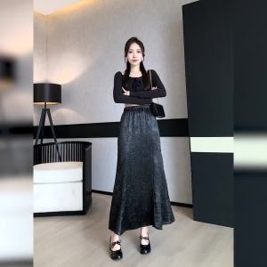 AMMIN เอวสูงผ้ายืดหยุ่นทรงเอไลน์สำหรับผู้หญิงกระโปรงซาติน2024ฤดูใบไม้ผลิ/ฤดูร้อนใหม่ความยาวกลางกระโปรงนางเงือกแบบ R ไม่เป็นเปลือยกาย