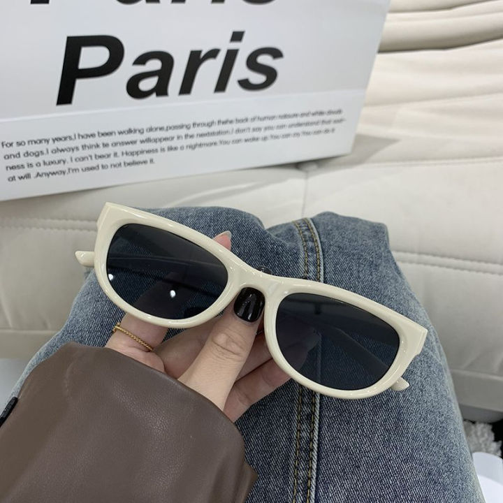 2024%20New%20Jennie%20Cat-Eye%20Street%20Sunglasses%20Retro%20Small%20Frame%20Glasses%20Black%20Lenses%20-%20Image%209