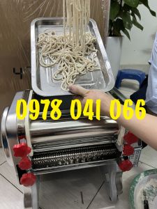 Máy cán sợi mỳ sợi phở sợi bánh canh chạy điện công suất 750 lô cán 24cm