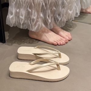 [Free Shipping] Womens simple outdoor flip-flops 7cm new high-heeled platform summer sandals thick-soled height-increasing summer slippers
