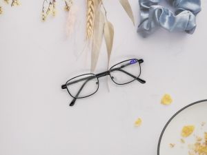 **พร้อมส่ง** แว่นตาสายตายาว ทรงเล็ก น้ำหนักเบา ใส่สบาย ค่าสายตาตั้งแต่ +0.50 ถึง+4.00 รุ่น-900