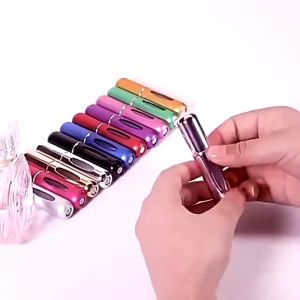 Fmart Portable Perfume Bottle Refillable Perfume Refill Bottle Travel Spray Bottle For Perfume The bottom of the perfume dispenser bottle directly charged high-grade portable sample vacuum dispenser bottle
