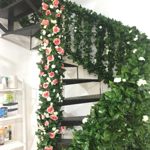 Vòng Hoa Lá Thường Xuân 2.1M Cây Xanh Tán Lá Cây Nho Bằng Nhựa Trang Trí Vườn Nhà