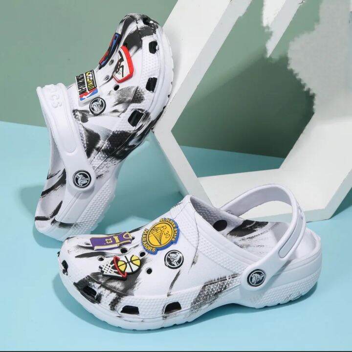 Crocs 2024 with designs