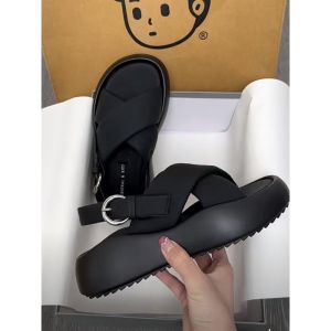 [Free Shipping] Womens Summer Sandals New Fashion High-End Thick-Soled Versatile Casual Roman-Style Sandals Cloud-Like Loafers.