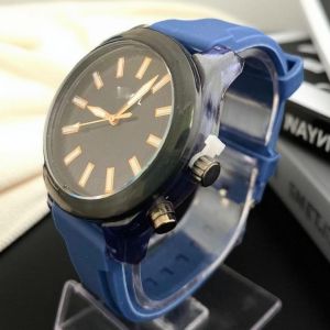 Jam Tangan Wanita Quartz Dengan Desain Silikon Karet Analoq Terbaru