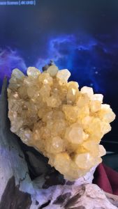 Viên đá thạch anh vàng Citrine tự nhiên năng lượng Vũ Trụ 846