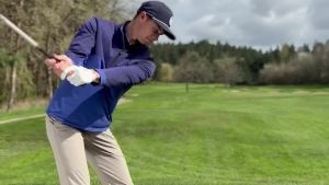 ซอฟต์สไปค์ พัลซาร์ ฟาสต์ ทวิสต์ 3.0 คลีตกอล์ฟ - 18 ชิ้น