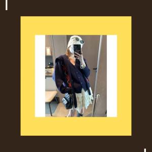 Áo khoác cardigan dệt kim dáng rộng cổ chữ V họa tiết Argyle phong cách retro mới mùa thu 2026 kèm khăn choàng dành cho nữ