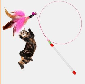 (Hàng mới về) Cần câu mèo cục bông dài gắn lông vũ. Đồ chơi cho mèo vui nhộn dễ thương Cần Câu Mèo Màu Xanh Dương Đỏ Xanh Lá - Lazada